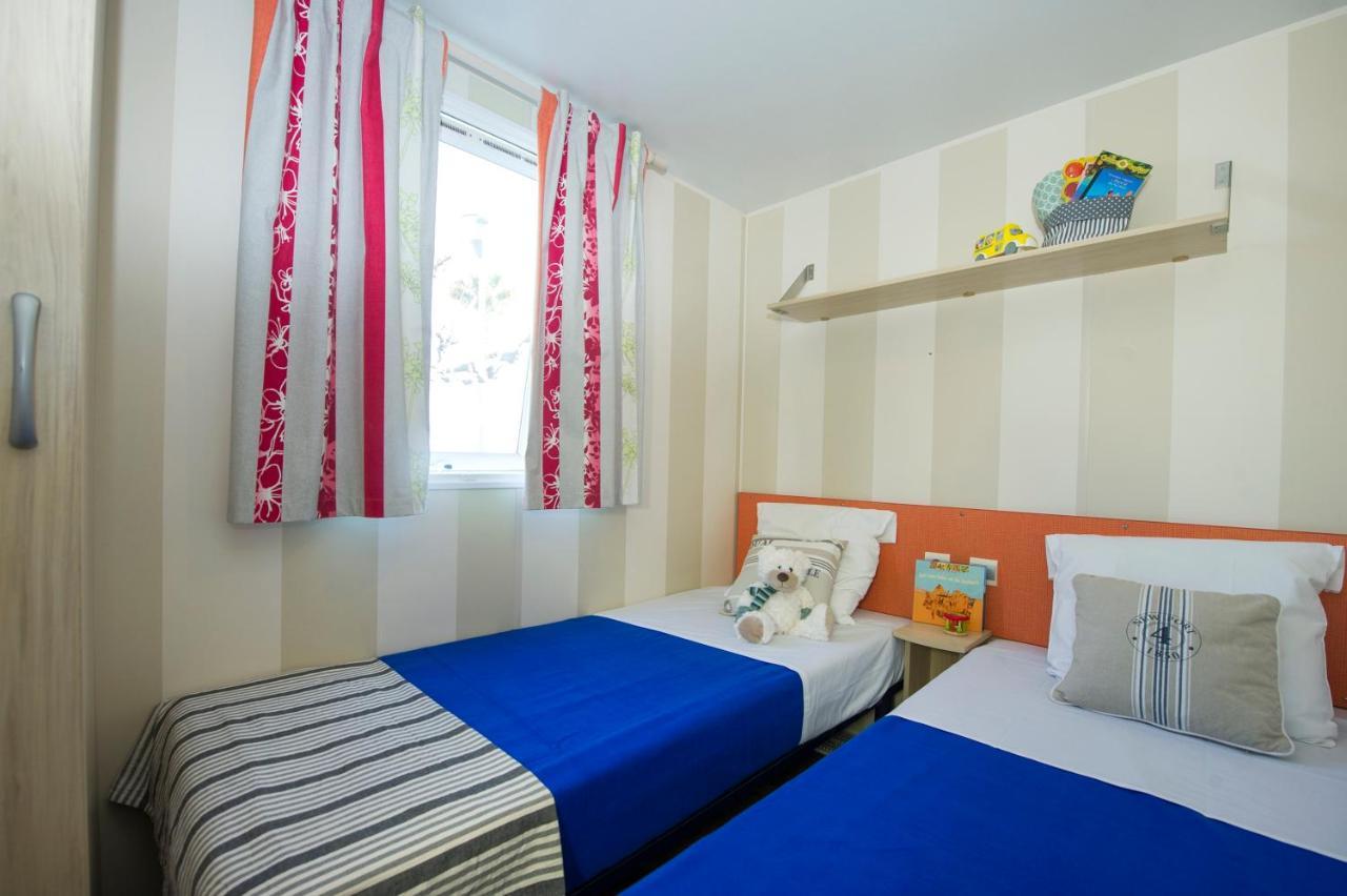 Vacanceselect Mobil Homes - Camping Santa Elena Ciutat Lloret de Mar Buitenkant foto